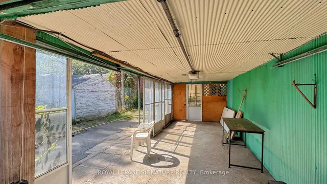 Additional image 39 of 1130 Woodbine Ave