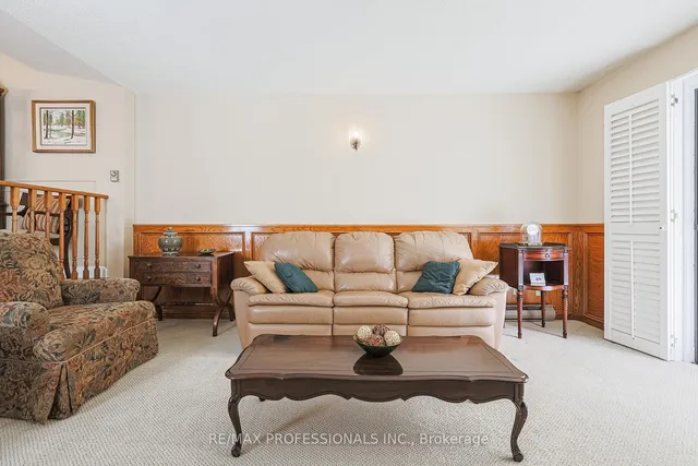 Additional image 20 of 55 Old Burnhamthorpe Rd