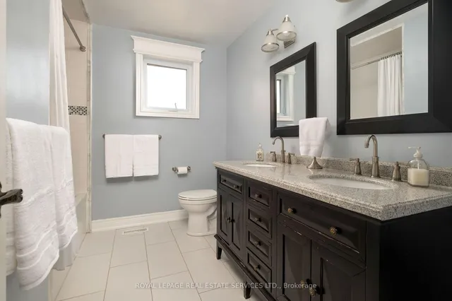 Additional image 31 of 15 Westroyal Rd