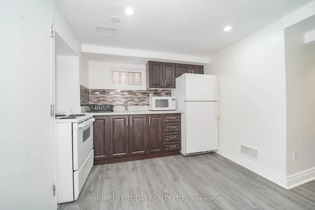 Additional image 29 of 30 Melchior Dr