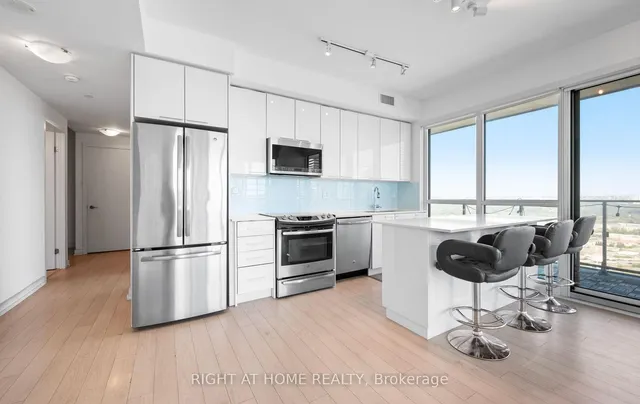 Additional image 3 of 10 Park Lawn Rd Unit 3409