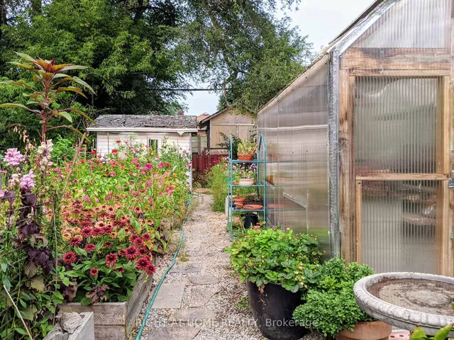 Additional image 21 of 53 Sixteenth St