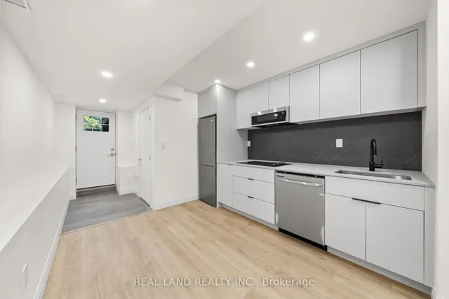 Additional image 38 of 30 Winnifred Ave