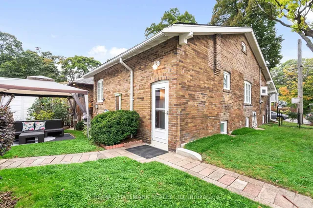 Additional image 44 of 2099 Gerrard St