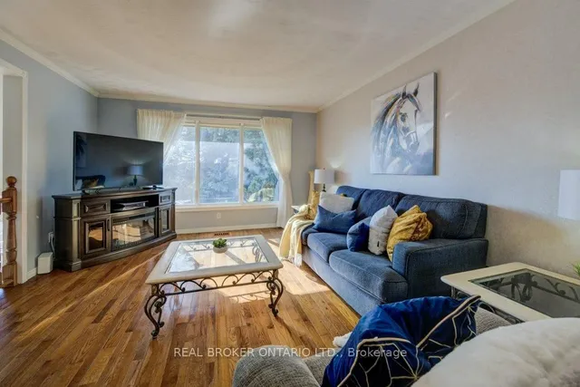 Additional image 3 of 144 Laurentian Dr