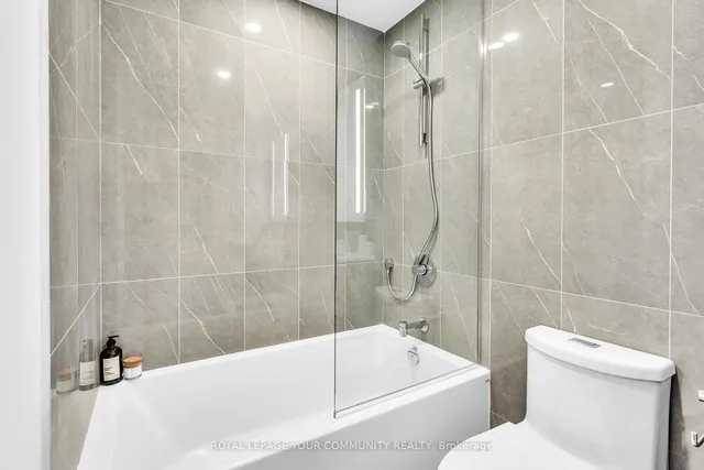 Additional image 20 of 10 Inn on the Park Dr Unit 101