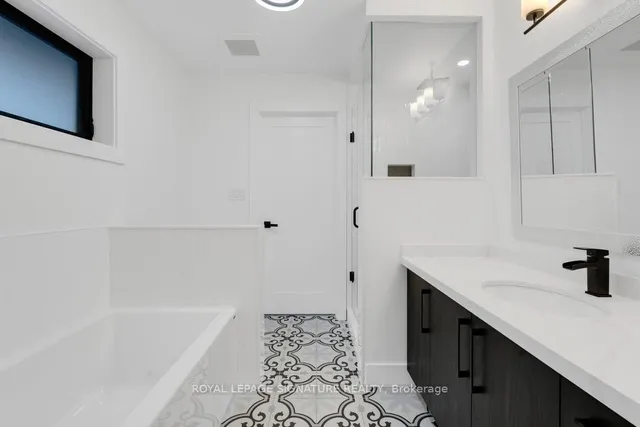 Additional image 30 of 4 Bertha Ave