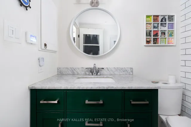 Additional image 26 of 34 Western Battery Rd Unit 413