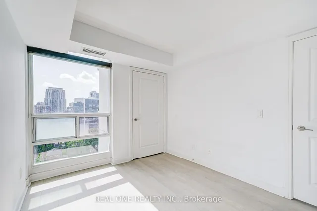 Additional image 33 of 31 Bales Ave Unit 1516