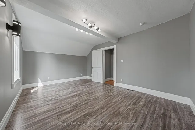 Additional image 25 of 6 THERESA St