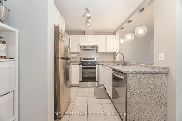 Additional image 15 of 108 Finch Ave W Ave Unit B18