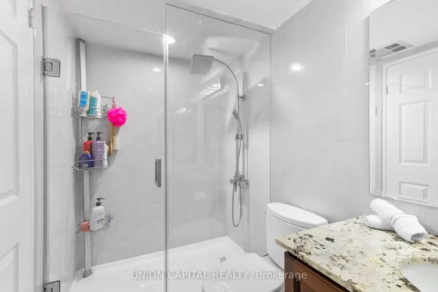 Additional image 32 of 85 Skymark Dr Unit 2405