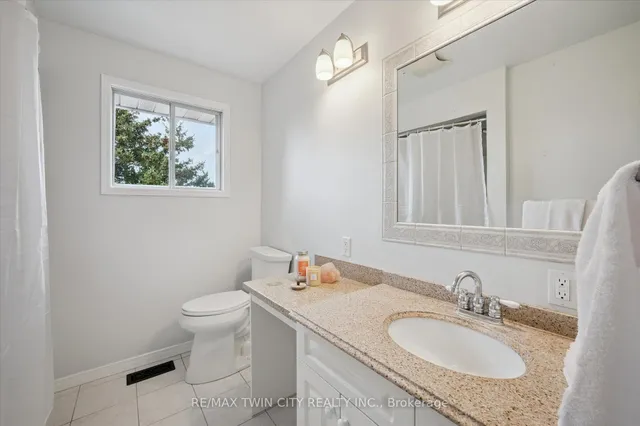 Additional image 17 of 18 Westchester Pl