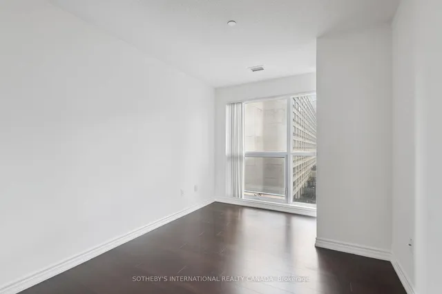 Additional image 21 of 386 Yonge St Unit 602