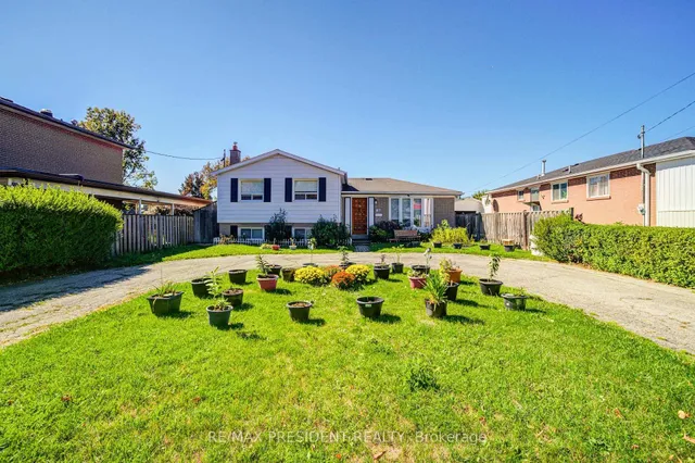 Property image for 74 Bloomington Cres