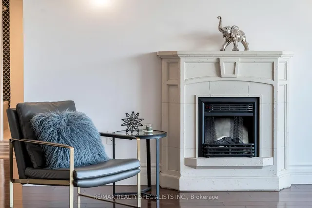 Additional image 24 of 65 Skymark Dr Unit 201