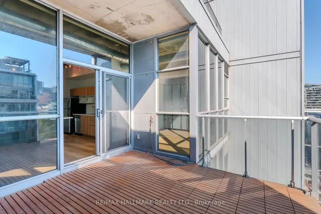 Additional image 25 of 60 Bathurst St Unit 910