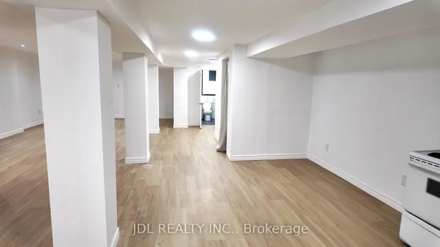 Additional image 32 of 132 Edgecroft Rd