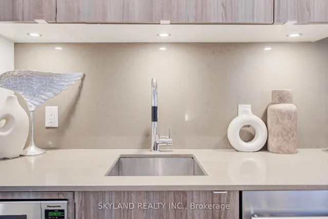 Additional image 8 of 125 Peter St Unit 3211