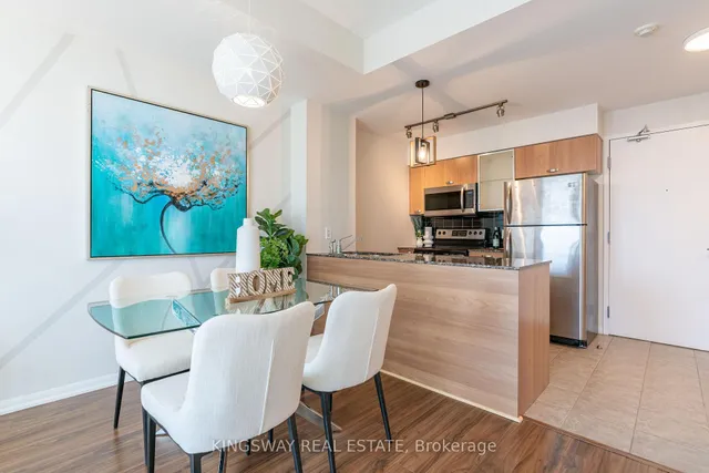 Additional image 16 of 38 Grenville St Unit 2706