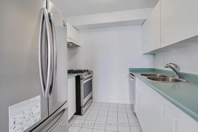 Additional image 19 of 108 Redpath Ave Unit 25