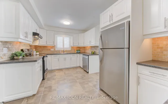 Additional image 11 of 43 Winding Way