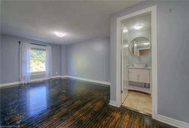 Additional image 28 of 46 Guerin Ave