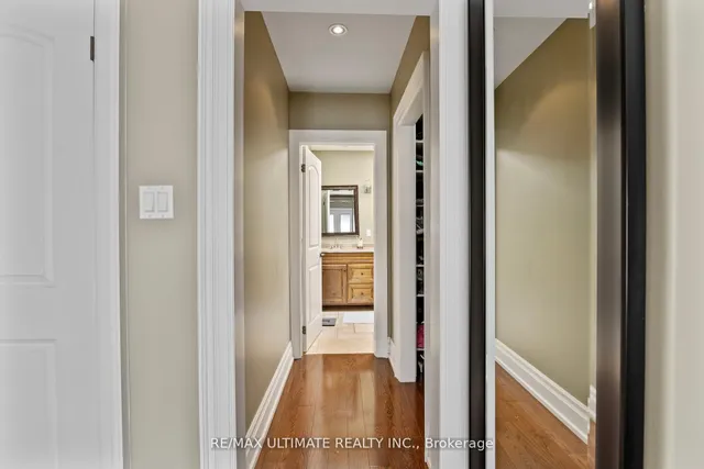 Additional image 25 of 23 Seneca Ave