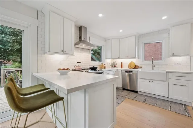 Additional image 9 of 100 Dekay St