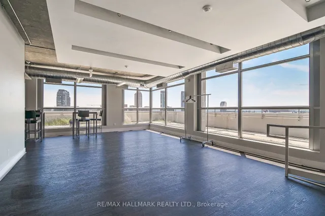 Additional image 35 of 60 Bathurst St Unit 910