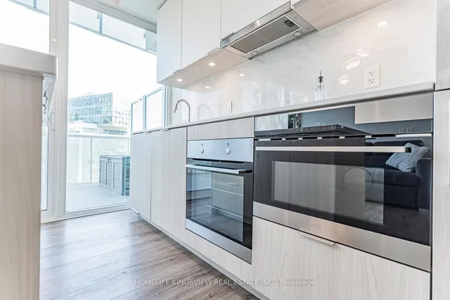 Additional image 16 of 15 Queens Quay Unit 923