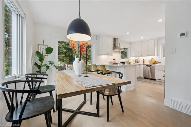 Additional image 3 of 100 Dekay St