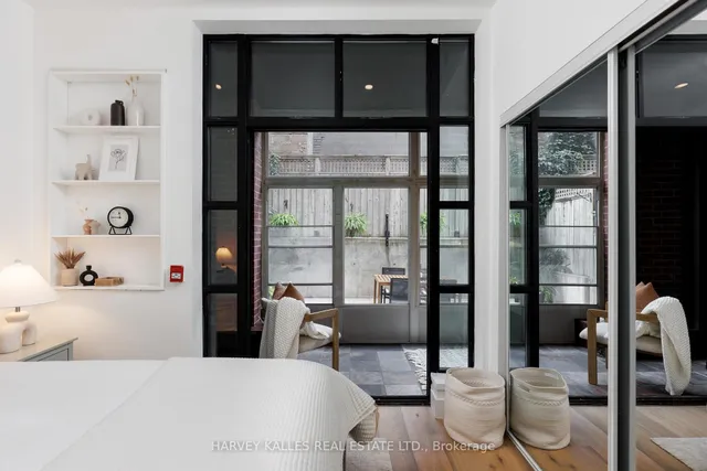 Additional image 29 of 901 Queen St Unit 105