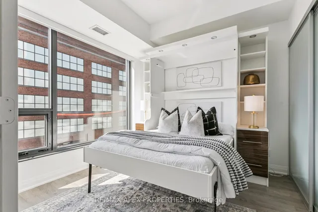 Additional image 23 of 280 Howland Ave Unit 317