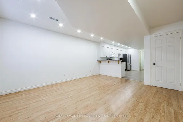 Additional image 36 of 329 Lippincott St