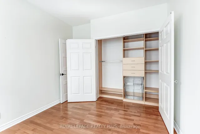 Additional image 37 of 980 Yonge St Unit 715