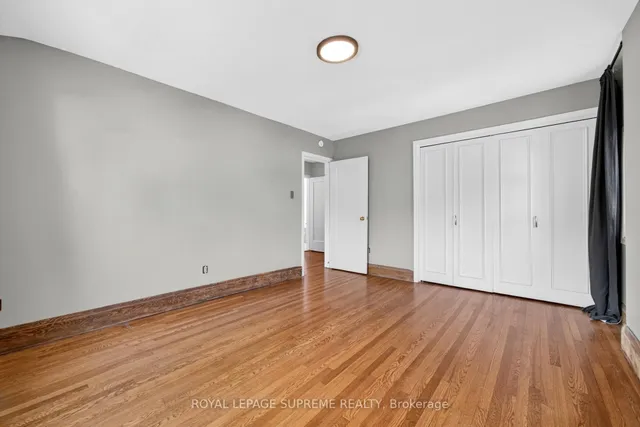 Additional image 33 of 10 King Street Cres