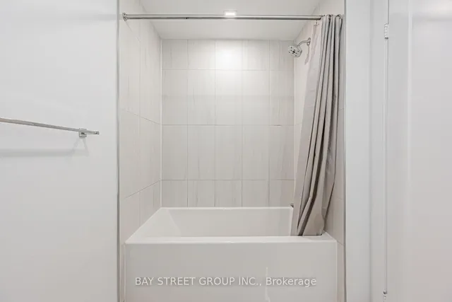 Additional image 23 of 50 Mccaul St Unit 1008