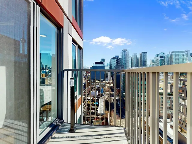 Additional image 32 of 2 Augusta Ave Unit LPH03