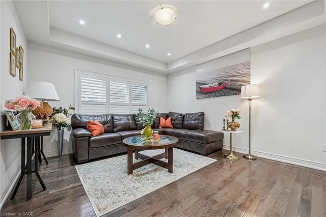 Additional image 15 of 77 Eaglecrest St