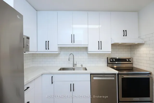 Additional image 3 of 551 The West Mall Unit 605