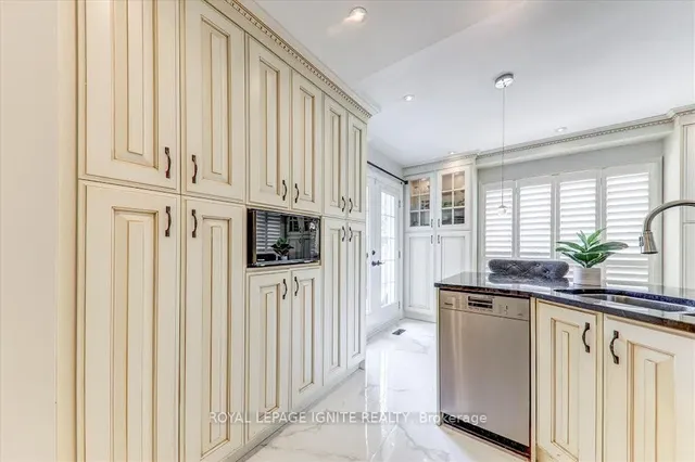 Additional image 6 of 26 Halfmoon Sq