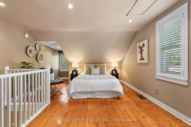 Additional image 14 of 299 Pape Ave