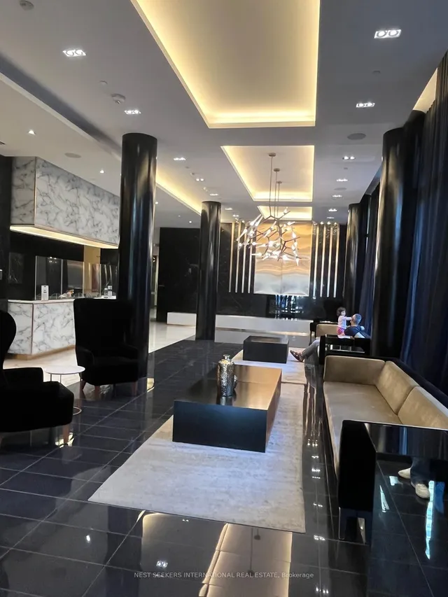 Additional image 17 of 101 Erskine Ave Unit 1606