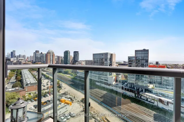 Additional image 27 of 36 LISGAR St Unit 1621E