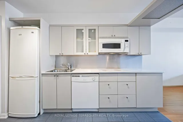 Additional image 4 of 111 Elizabeth St Unit 729