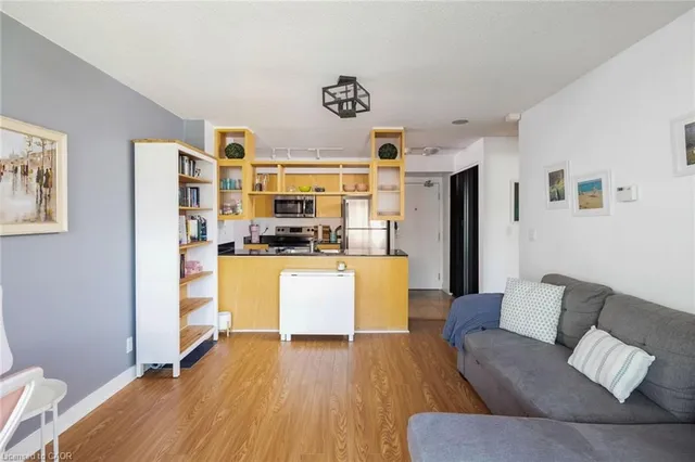 Additional image 13 of 397 Front St Unit 605