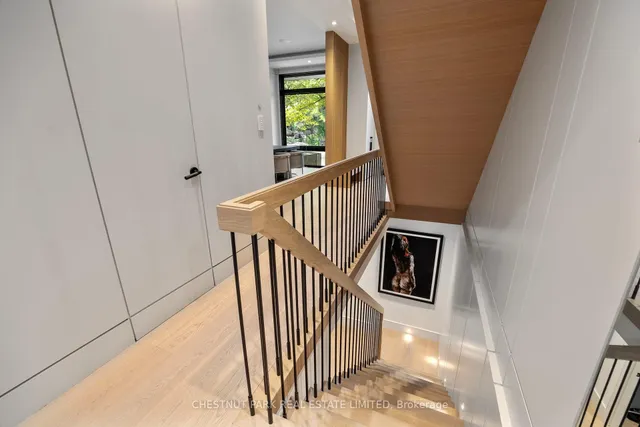 Additional image 30 of 43 Summerhill Ave