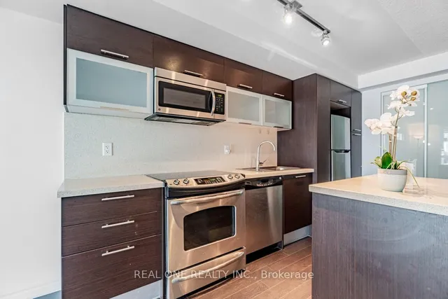 Additional image 10 of 386 Yonge St Unit 1408