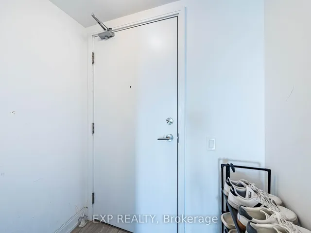 Additional image 3 of 181 Dundas St Unit 4608